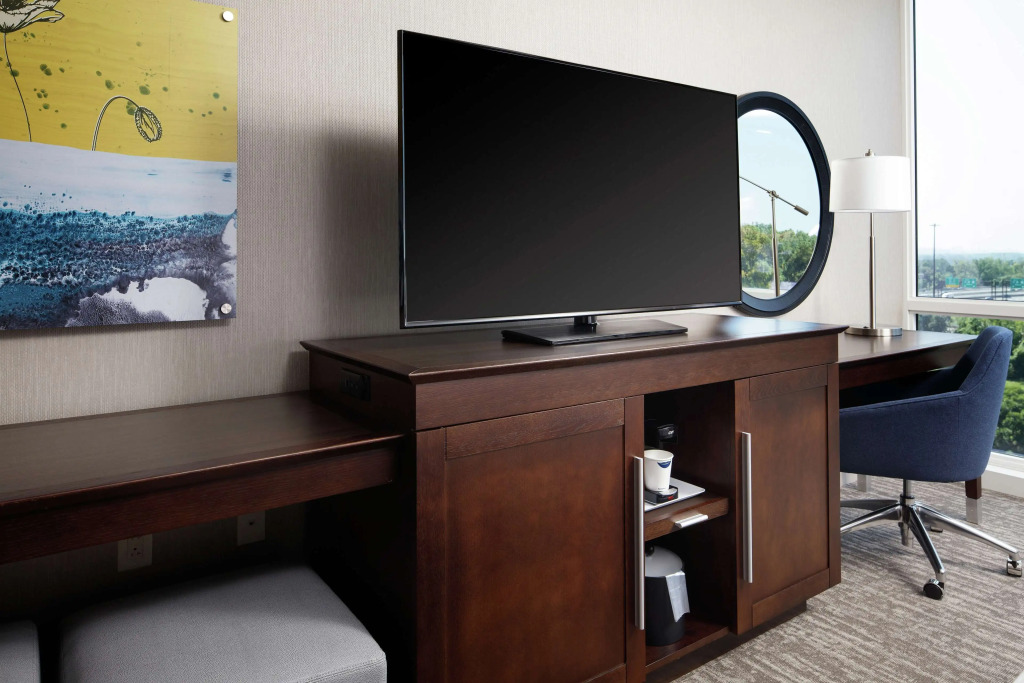 Hampton Inn & Suites Teaneck/Glenpointe