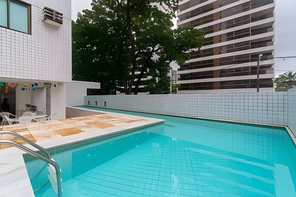 Flat 1 Quatro no bairro Graças Recife
