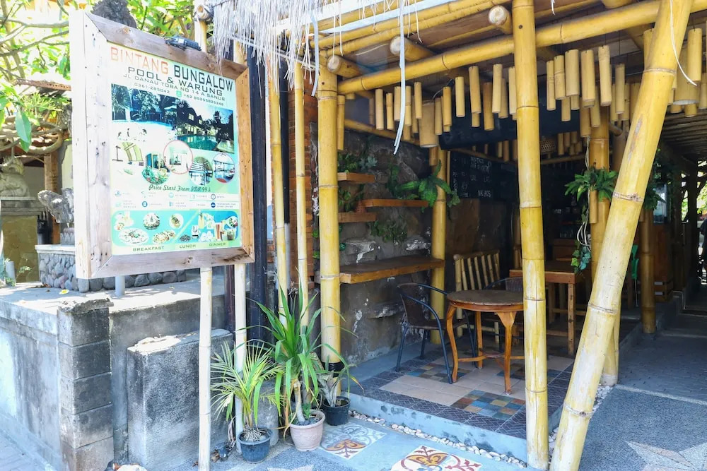Neo Bintang Bungalow Cafe and Pool