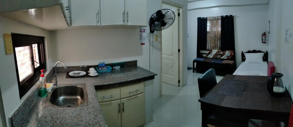 V.F. Riton Apartelle