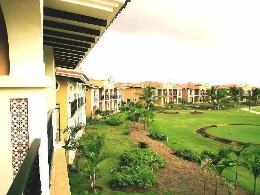 The Golf Suites