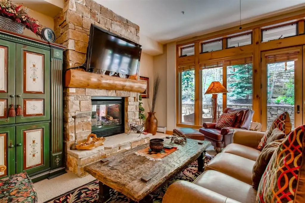 The Timbers on River Run, 3 Bed Ski-in Ski-out Condo-Hot Tub, Sauna, Heated Pool!