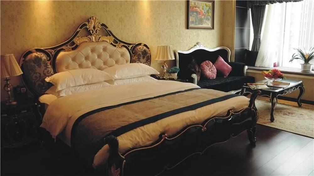 Chengdu Wes Kell Kate The Inn Boutique