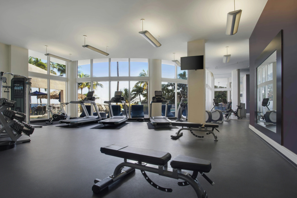 DoubleTree by Hilton Ocean Point Resort - North Miami Beach