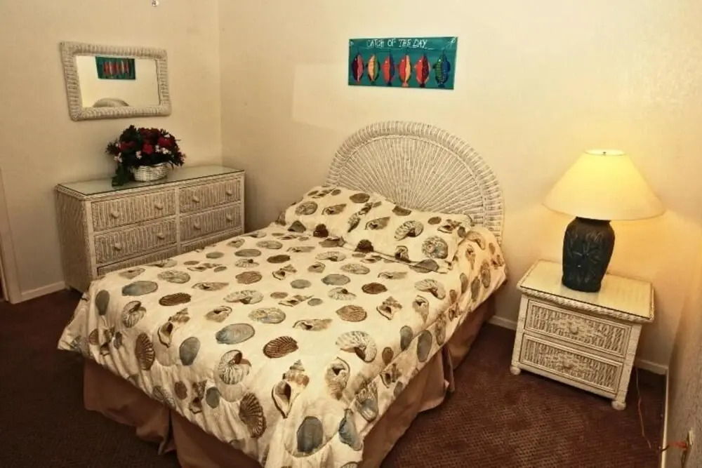 Saida IV Condominium 606