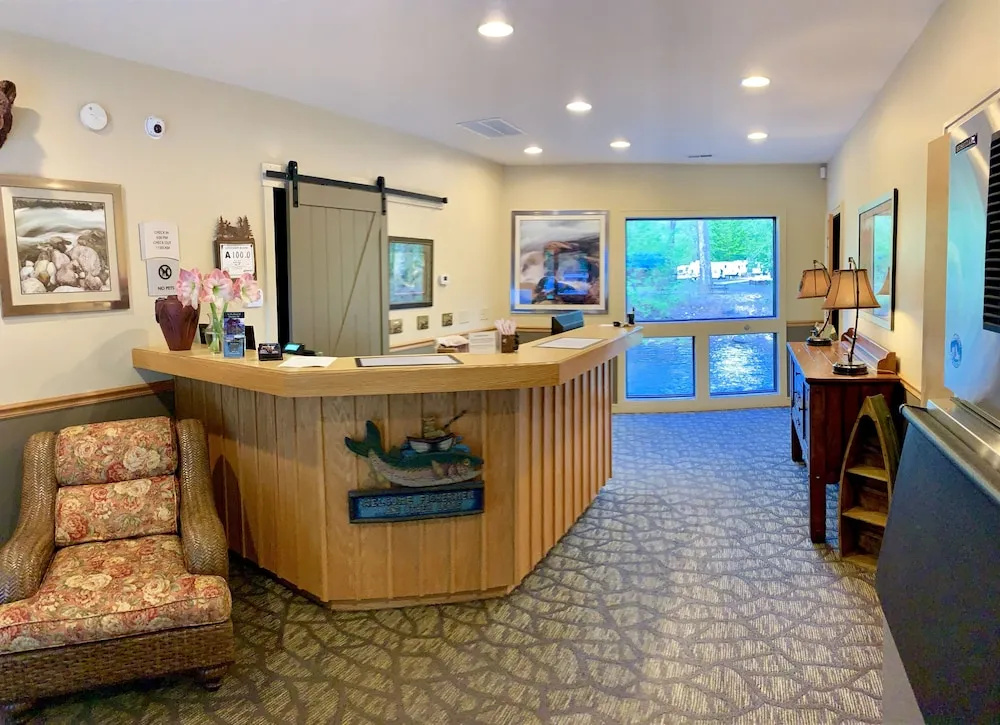 Rivers Edge Motel