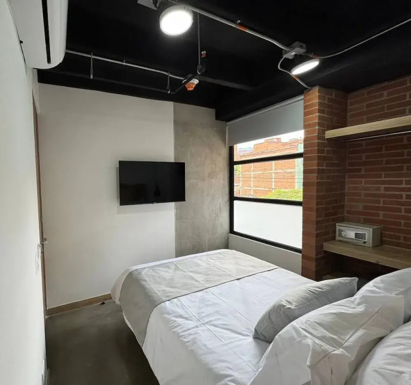 Akela Park Hotel