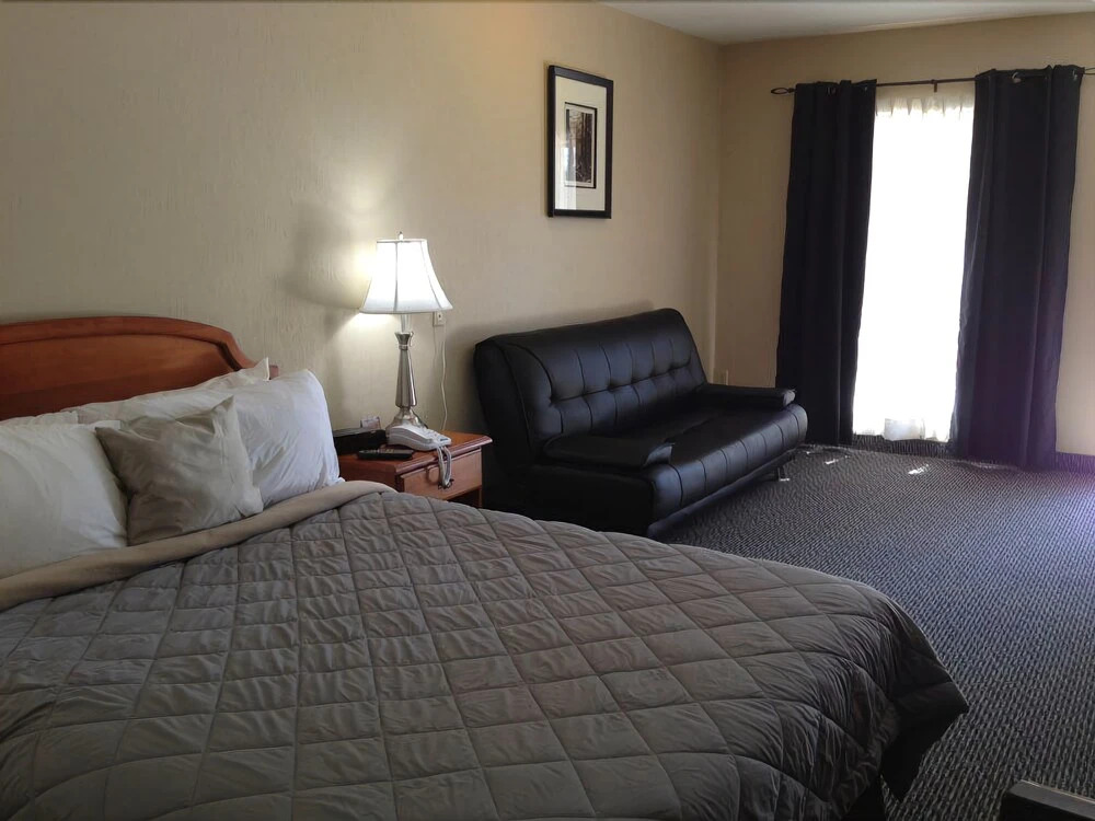 Pine Dale Motor Inn