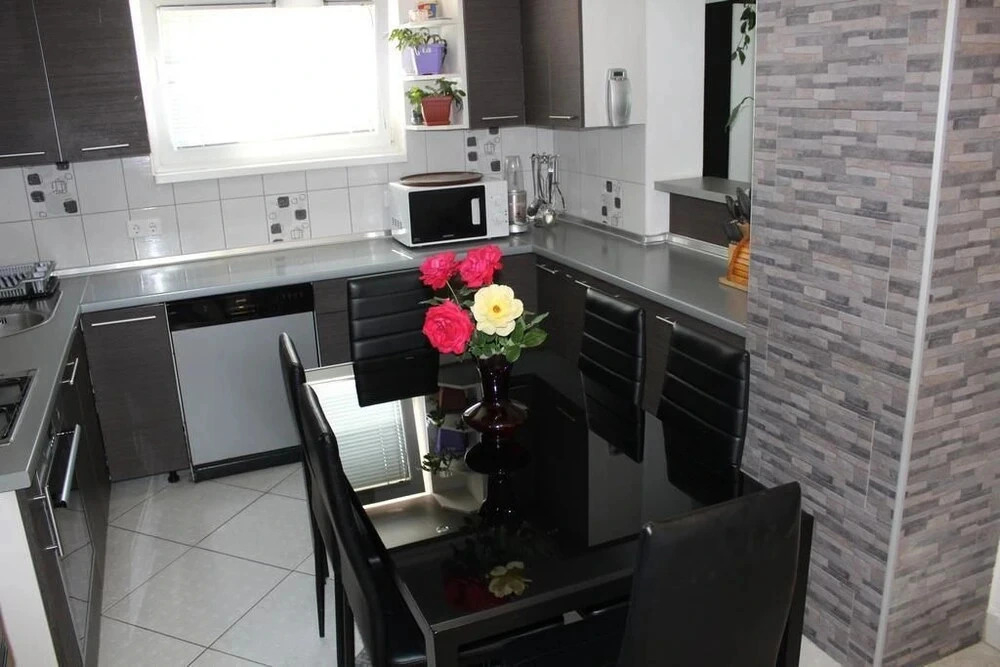 Chalet Garden 2