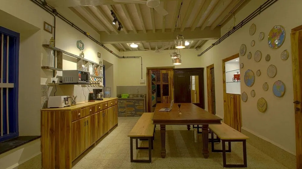 Horn Ok Please Hostel