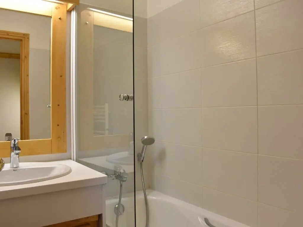 Appartement Méribel, 5 pièces, 11 personnes - FR-1-180-185