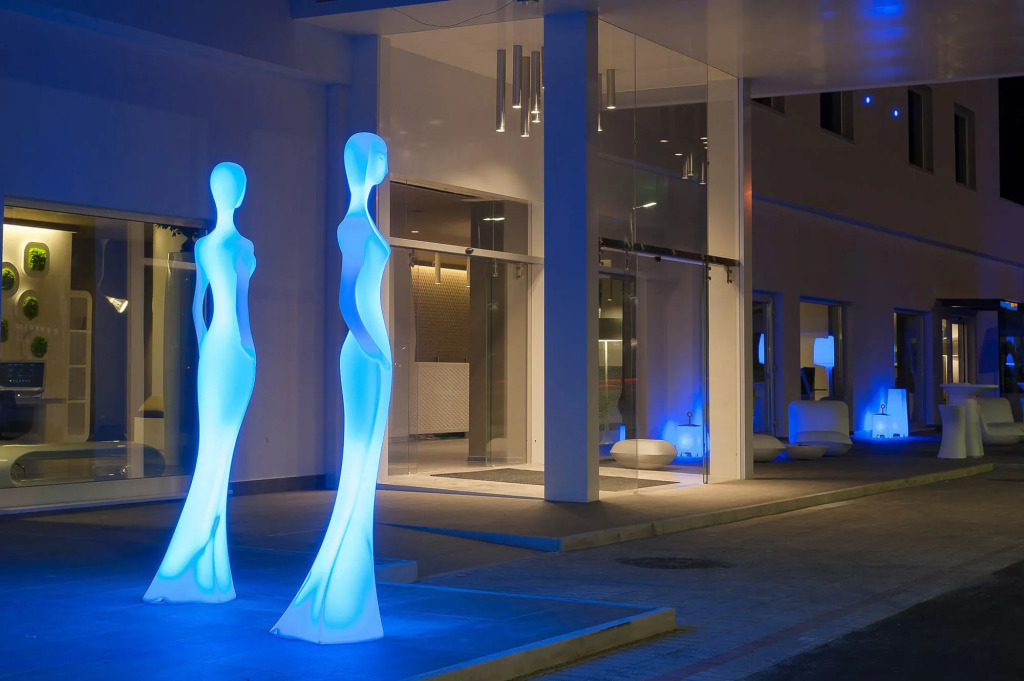 8Piuhotel