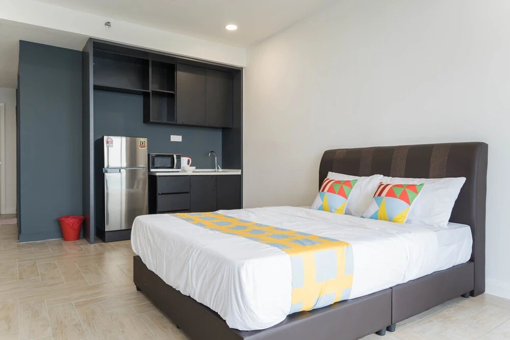 Empire City Marriot by OYO