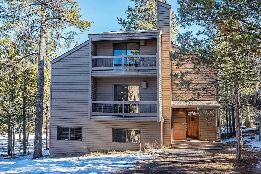 Yellow Pine 10 5 Bedroom Home