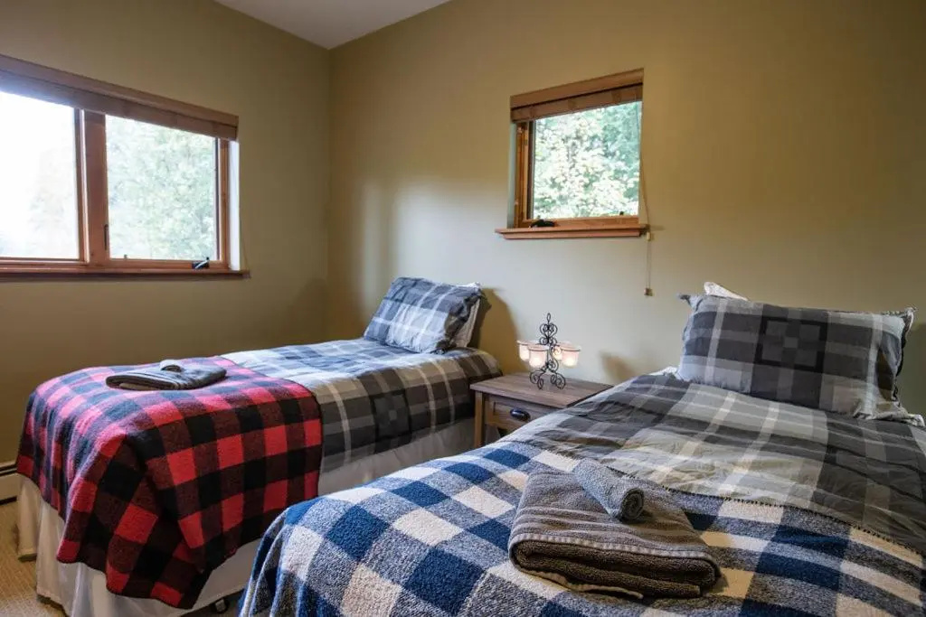 Whyte Mountain Chalet by Revelstoke Vacations
