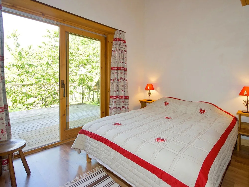Charming Cottage Located in a Small Traditional Mountain Village