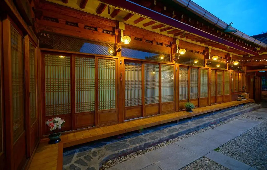jeonju jeongdam jeontonghanogpensyeon