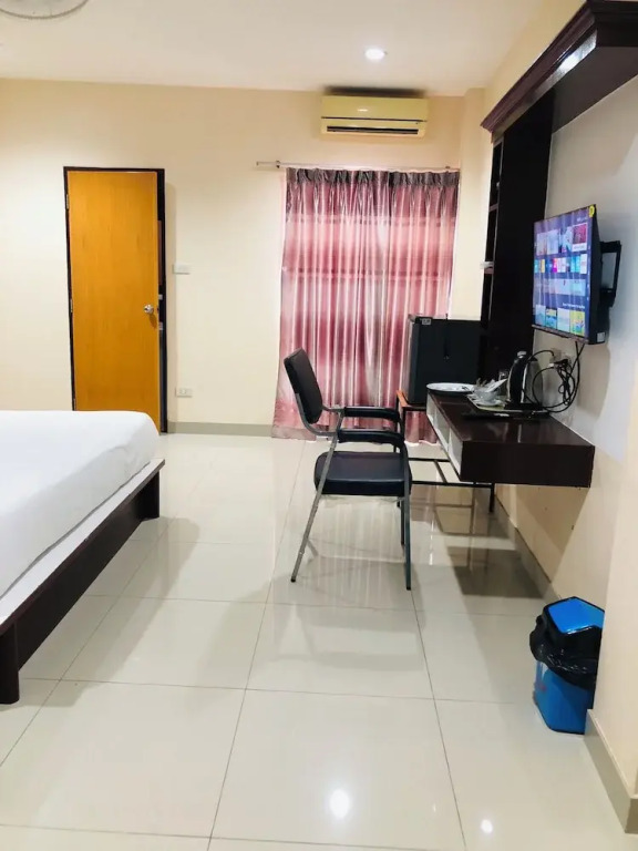 Royal Star Suites pattaya