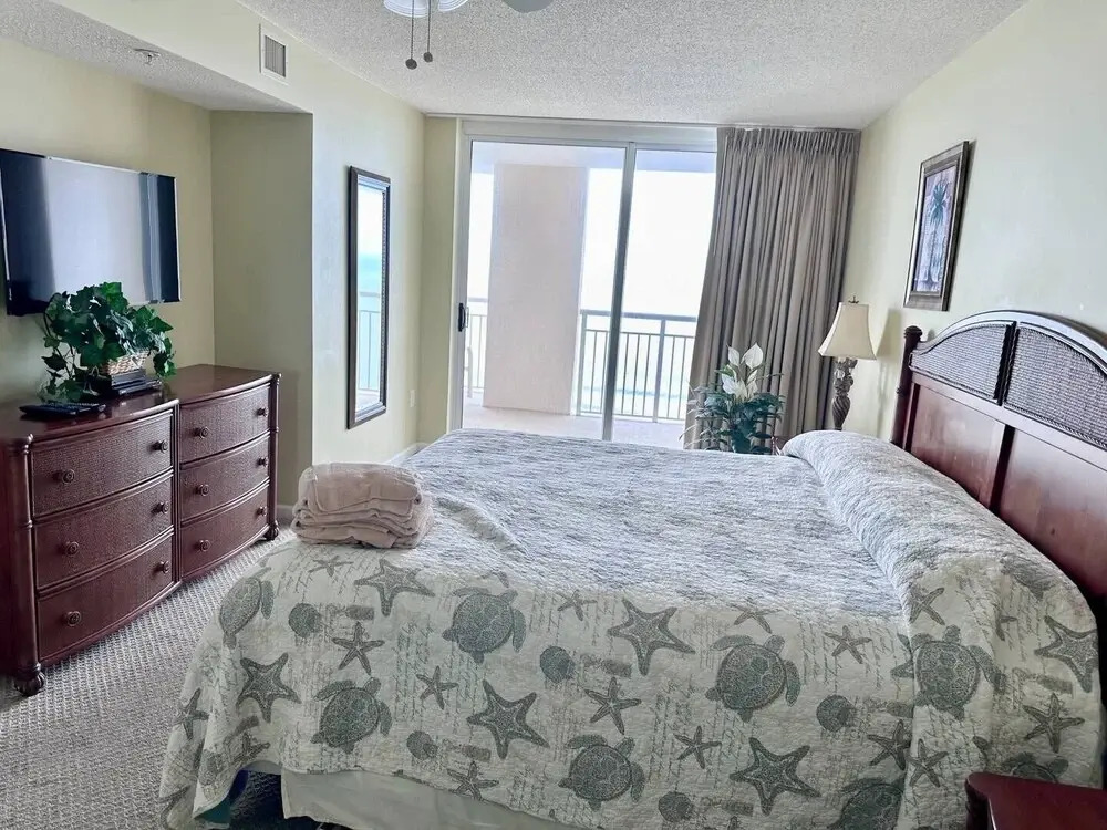 South Shore 1103 2 Bedroom Condo by RedAwning, North Myrtle Beach