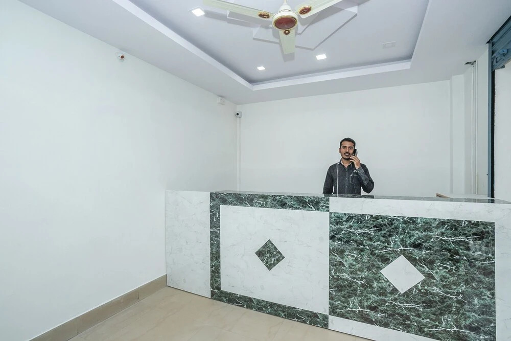 Oyo 30686 G K Residency