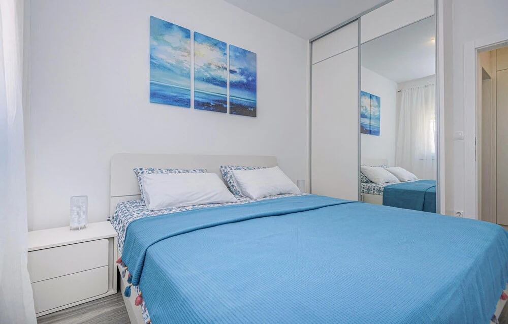 Nice Apartment in Baska Voda With Wifi and 1 Bedrooms