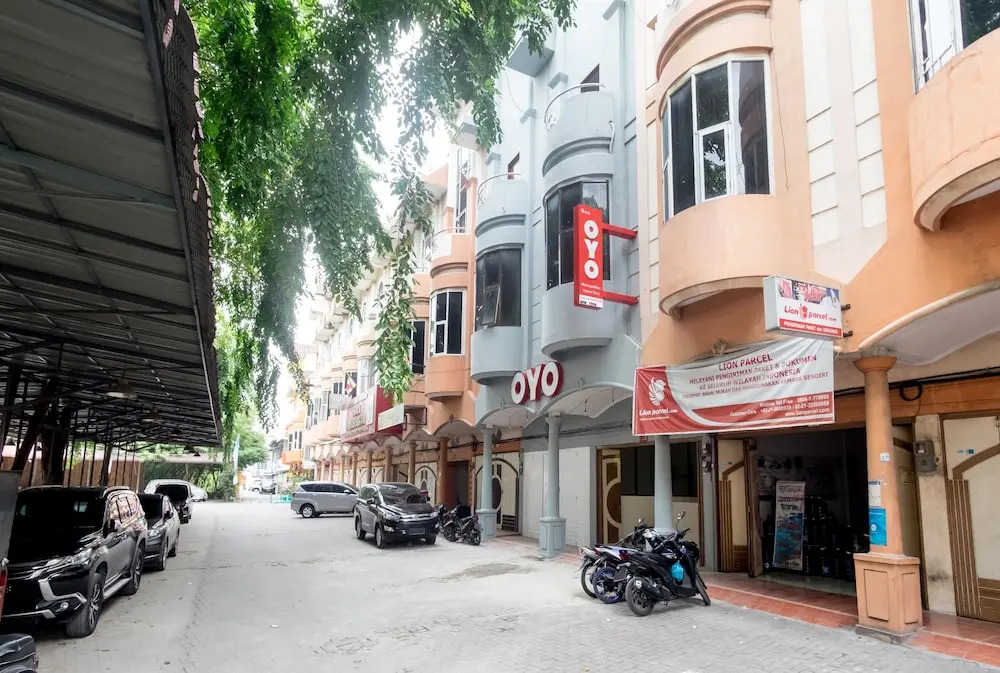 835 Metropolitan Home Stay