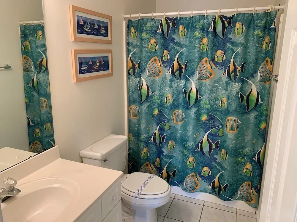 Beach Hutt 5 Bedrooms 4 Bathrooms Home
