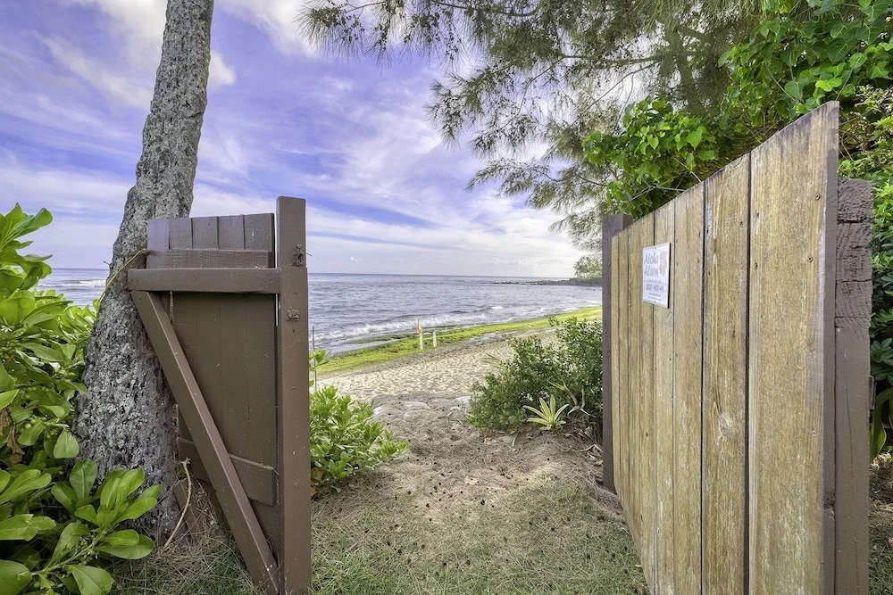Sea Turtle Ranch 4 Bedroom Home by RedAwning