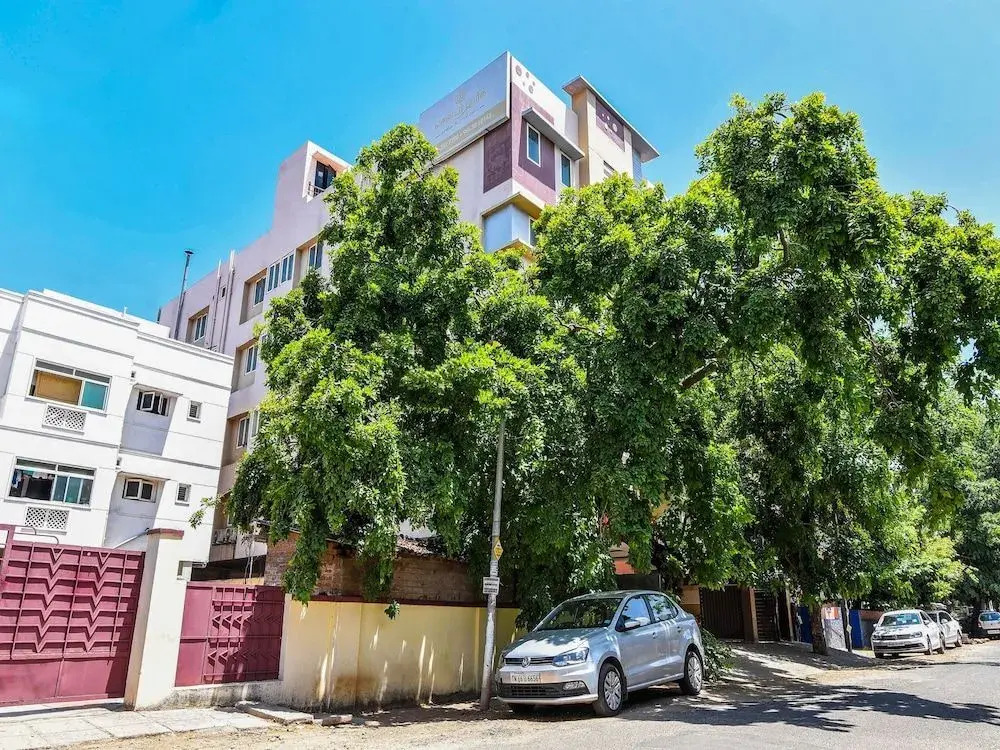 Centre Park by OYO Rooms
