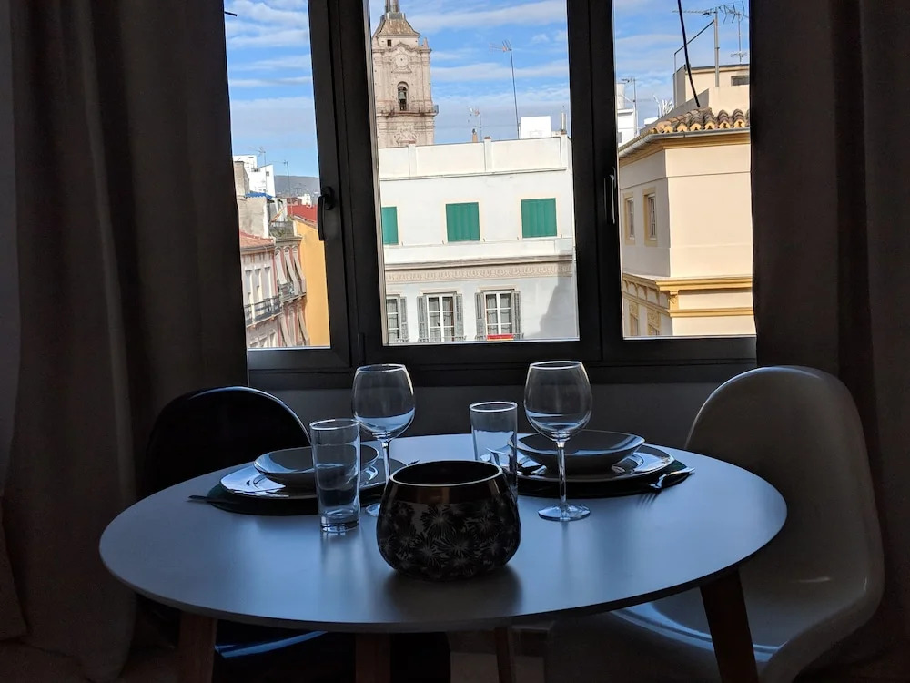 Apartamentos Arc Felix Saenz