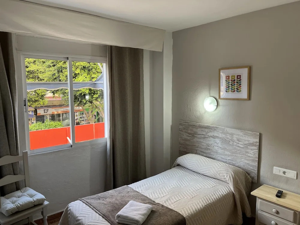 Hostal Virgen del Rocío II