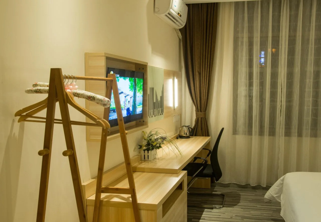 Shangxiajiu Hotel
