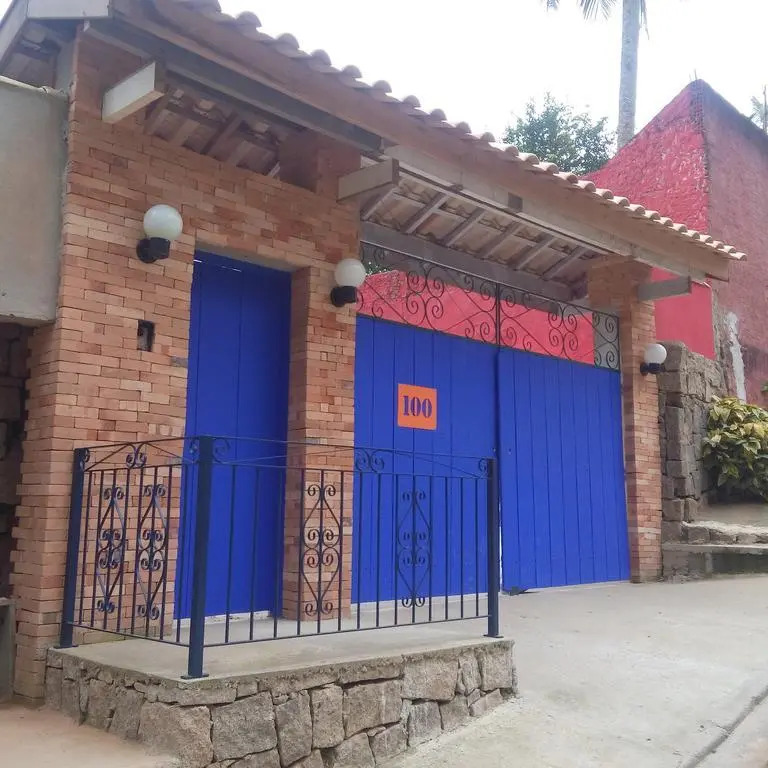 La Gloria House
