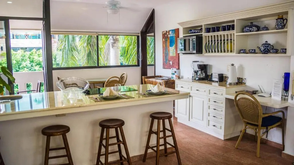 Royal Palms 6