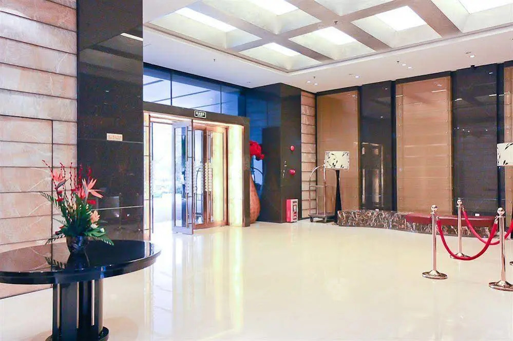 Private Enjoy Home Apartment (The New Pearl River Shore Apartment)