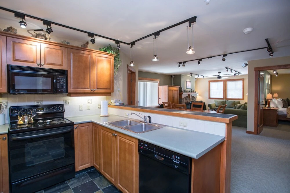 1214 - Two Bedroom Standard Eagle Springs West 2 Condo by RedAwning