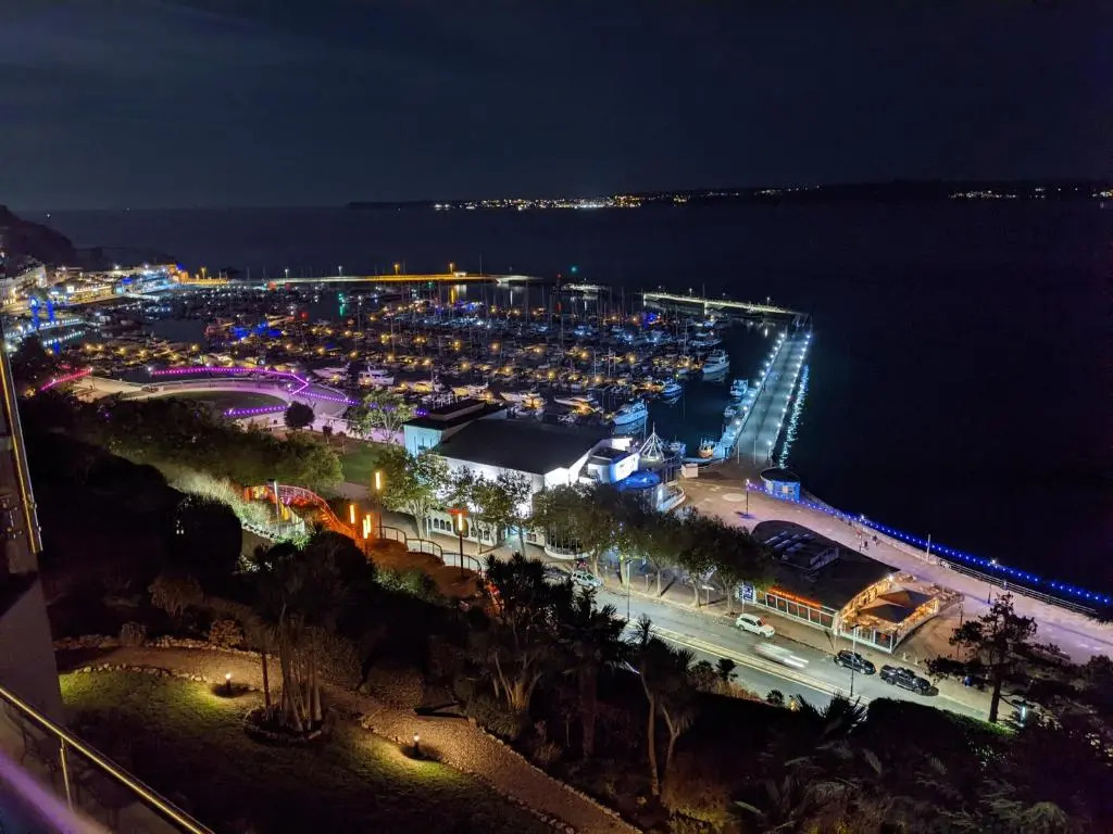 Panoramic sea views, sleeps 4, Torquay