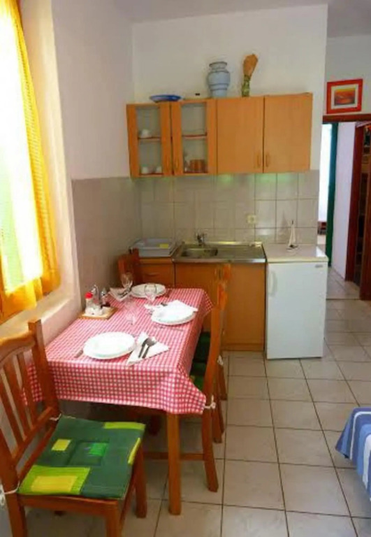 Villa Jadran - 10 m from beach - H(6+2)
