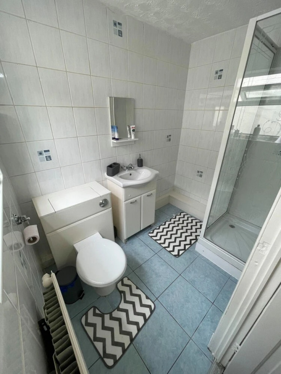 2 Bed House Near Everton Football Club Liverpool