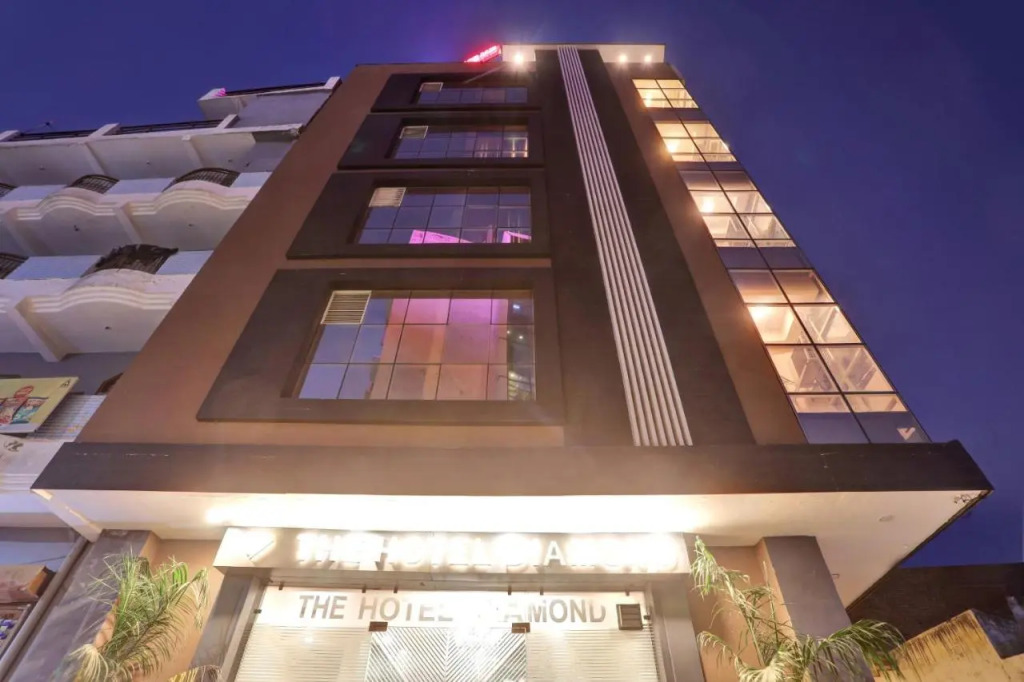FabHotel The Diamond
