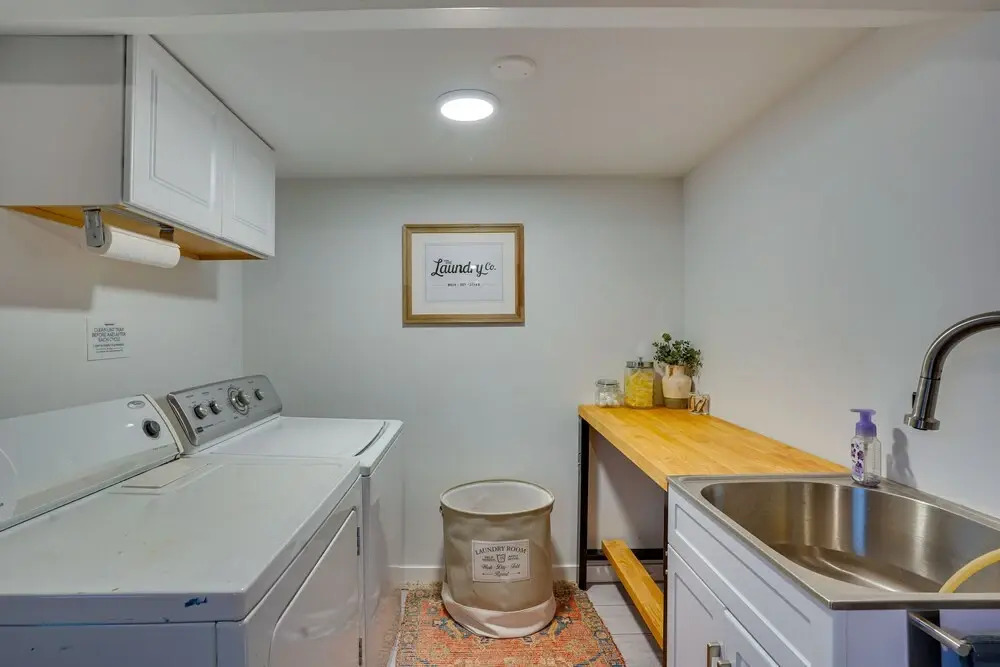 Richfield Retreat w/ Fire Pit, Gas Grill & Yard!