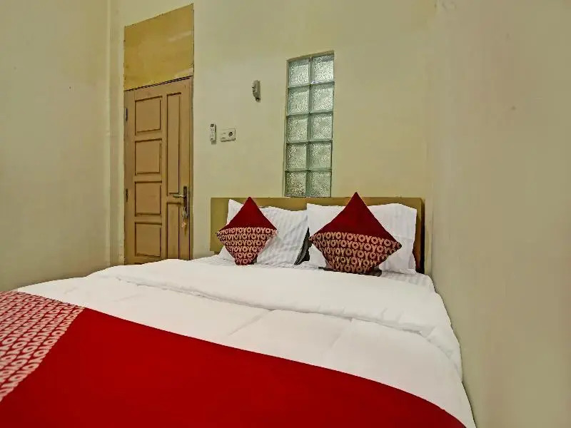OYO Life 91268 Homestay Bu Erma Syariah