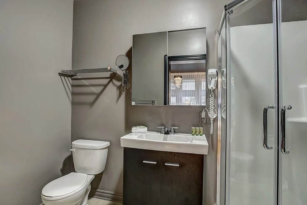 Drummond Downtown Montréal Studio Near Sofitel302-feel Like a Boutic Hotel st