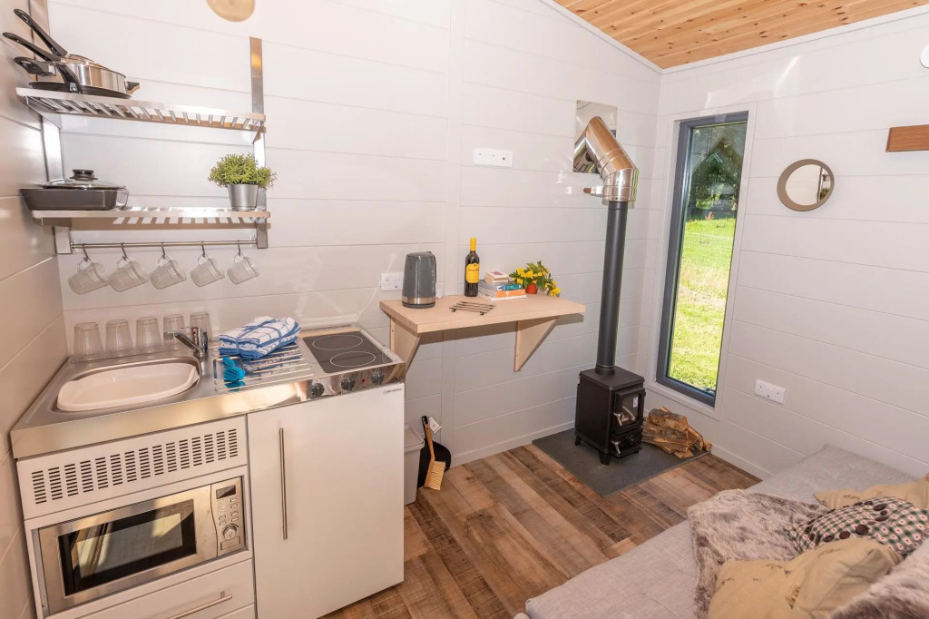 Sunset Cabins at The Oaks Woodland Retreat