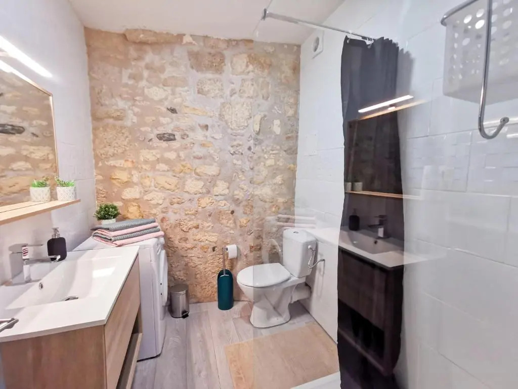 Appartement Ma Douce Charente - Superbe T3 Design et Fonctionnel - Hyper Centre à Saintes