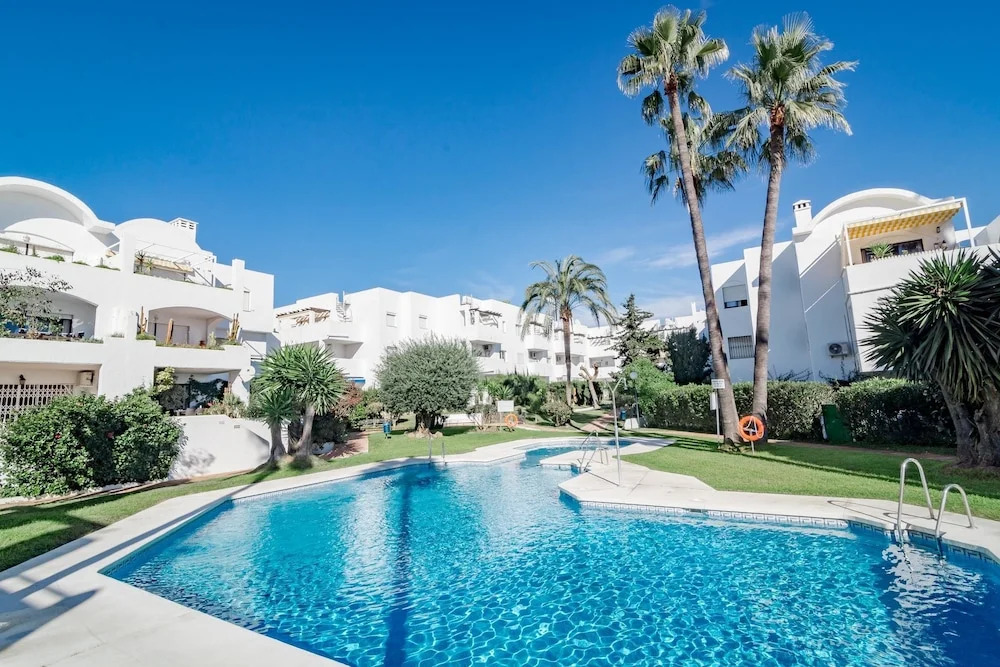 PP- Fantastic 2 bedroom apt with roof top terrace