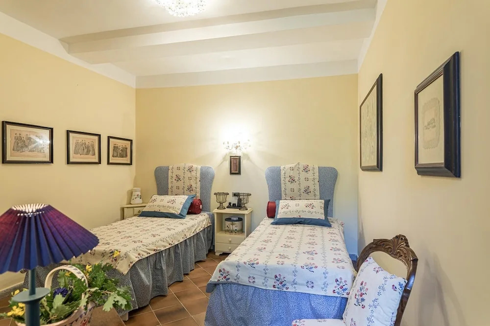 Villa Rinaldi 6, Emma Villas