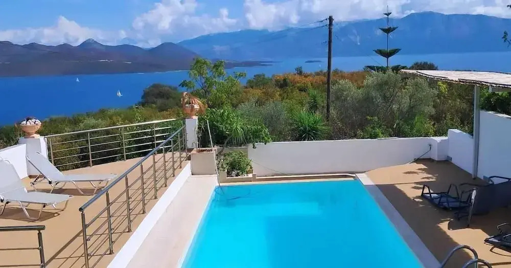 Luxury Villa- Sleeps 6 - Views Pool Hot Tub