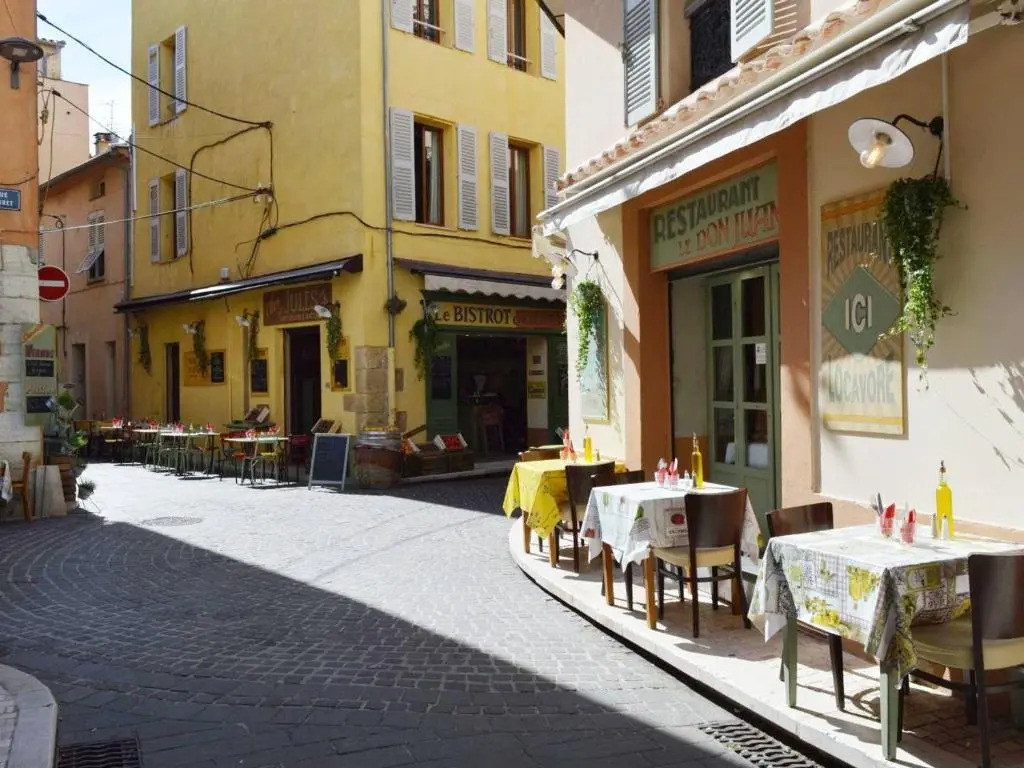 Appartement Antibes, 1 pièce, 2 personnes - FR-1-252-143
