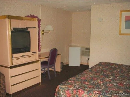 White House Motel